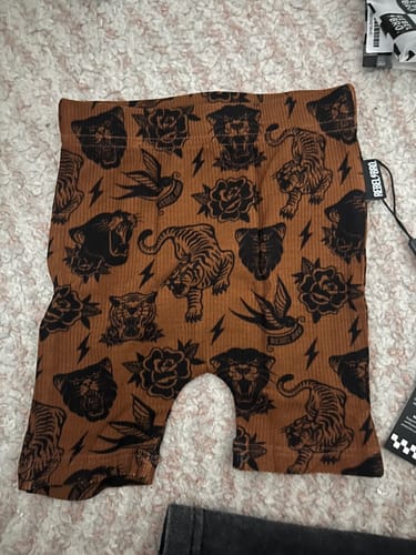 Customer photo review of Bamboo Biker Shorts in Born To Be Wild [Sahara Edition]
