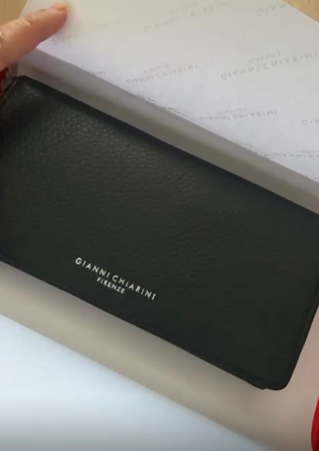 Customer photo review of Wallets grain Nero