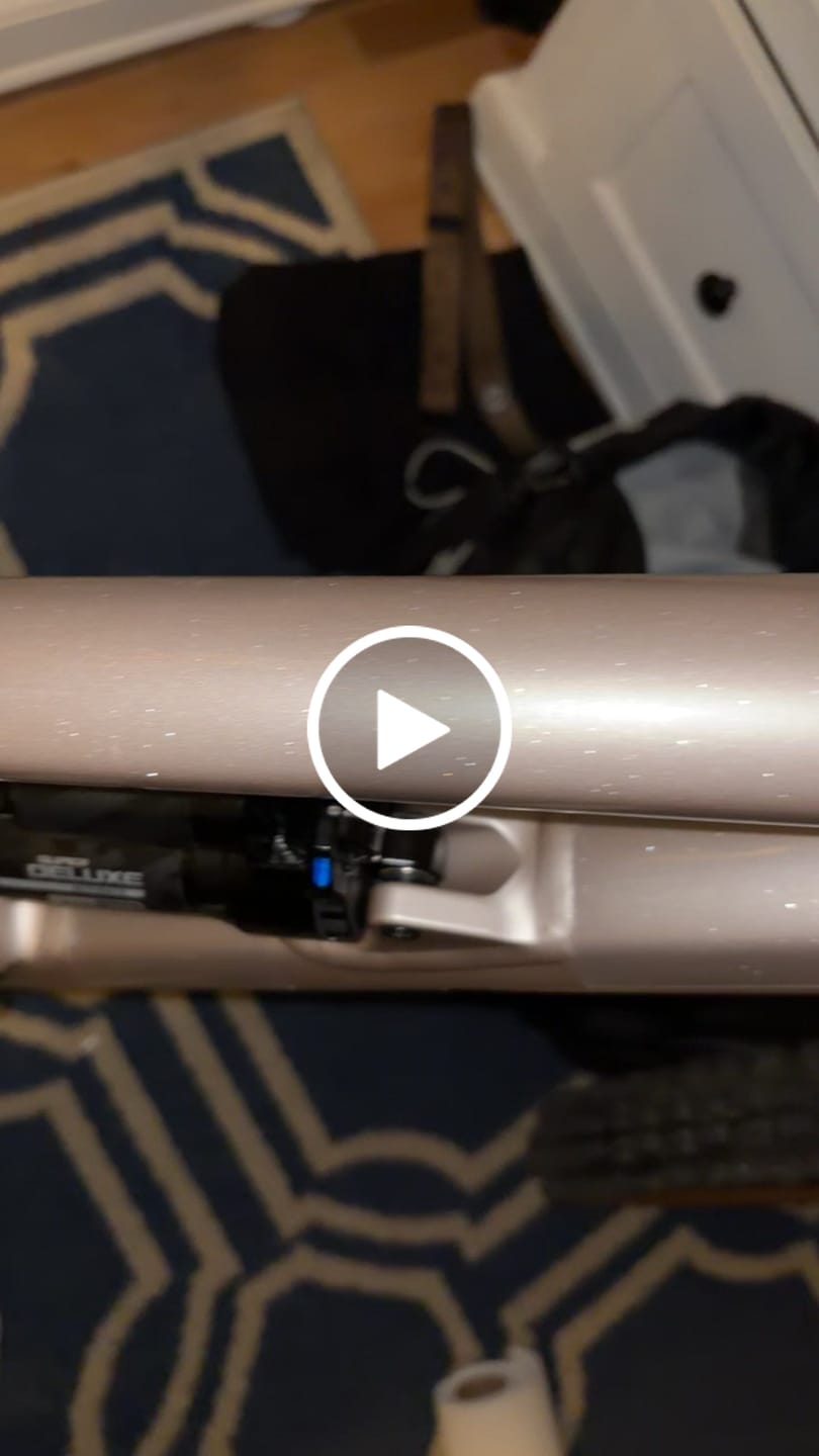 Customer video review of Sparkle Shift Frame Keeper