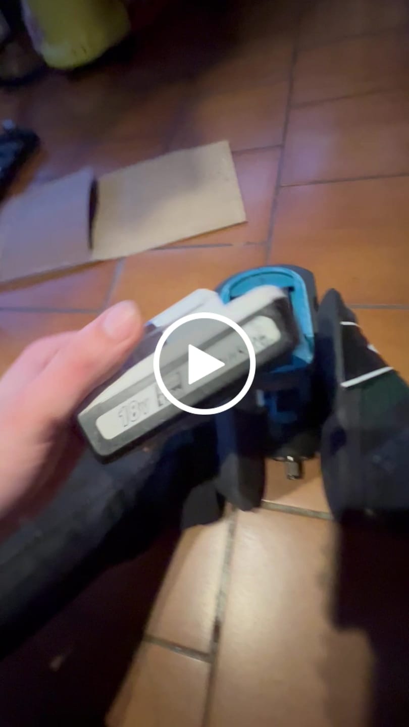 Customer video review of ONEVAN 30mm & 50mm Pruning Shears | 8" Chainsaw & 8" Pole Chainsaw | 510mm Hedge Trimmer Brushless Cordless 5‑Pc. Combo Kit