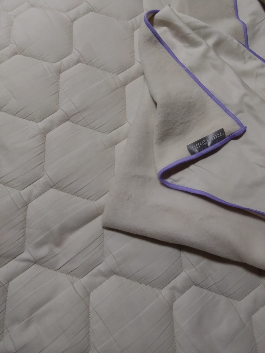 Customer photo review of NEW! SLEEP HEXAGON 温泉ヒーリングブランケット