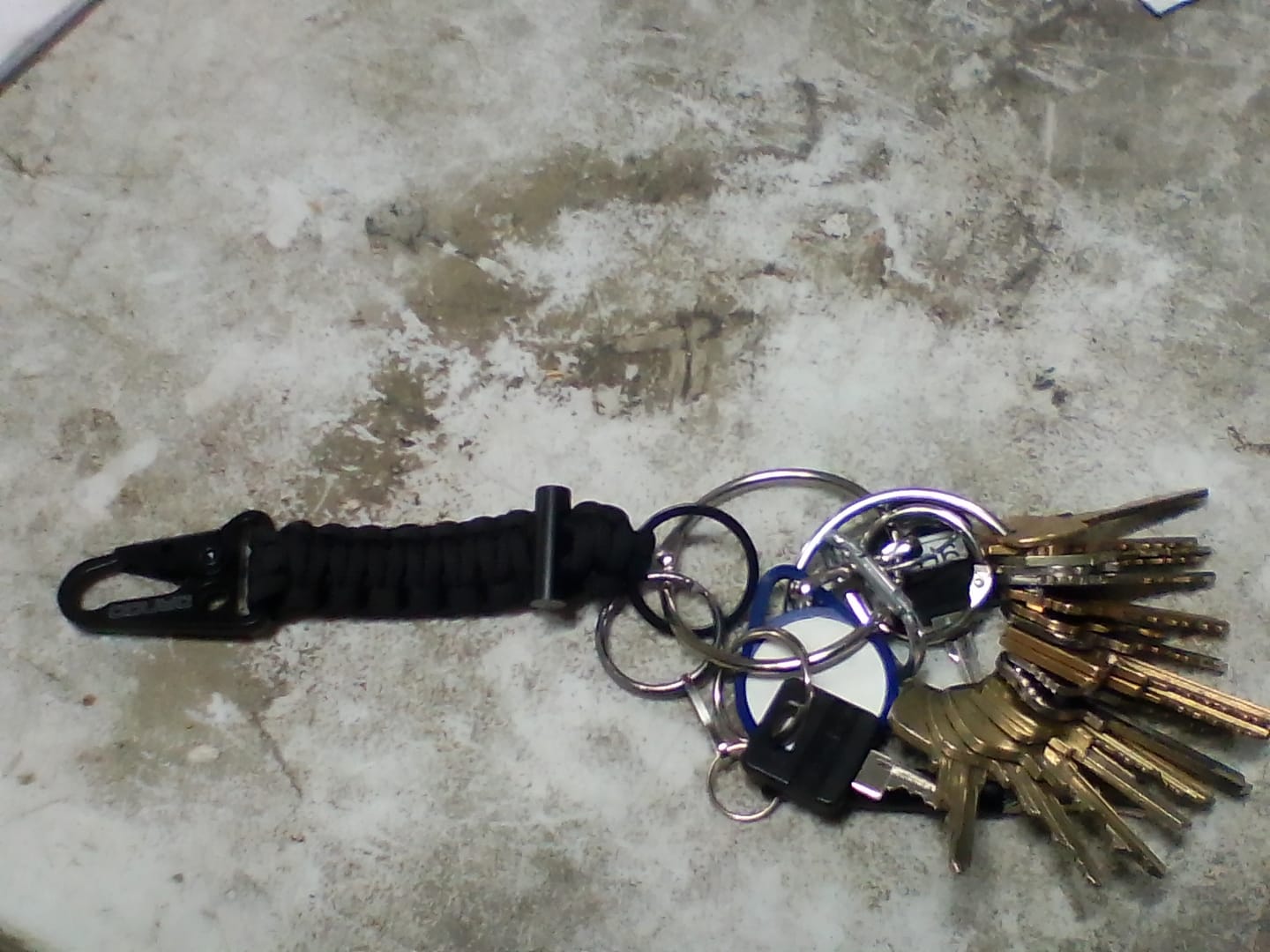 Customer photo review of DANGO TETHER MINI WITH FIRE STARTER