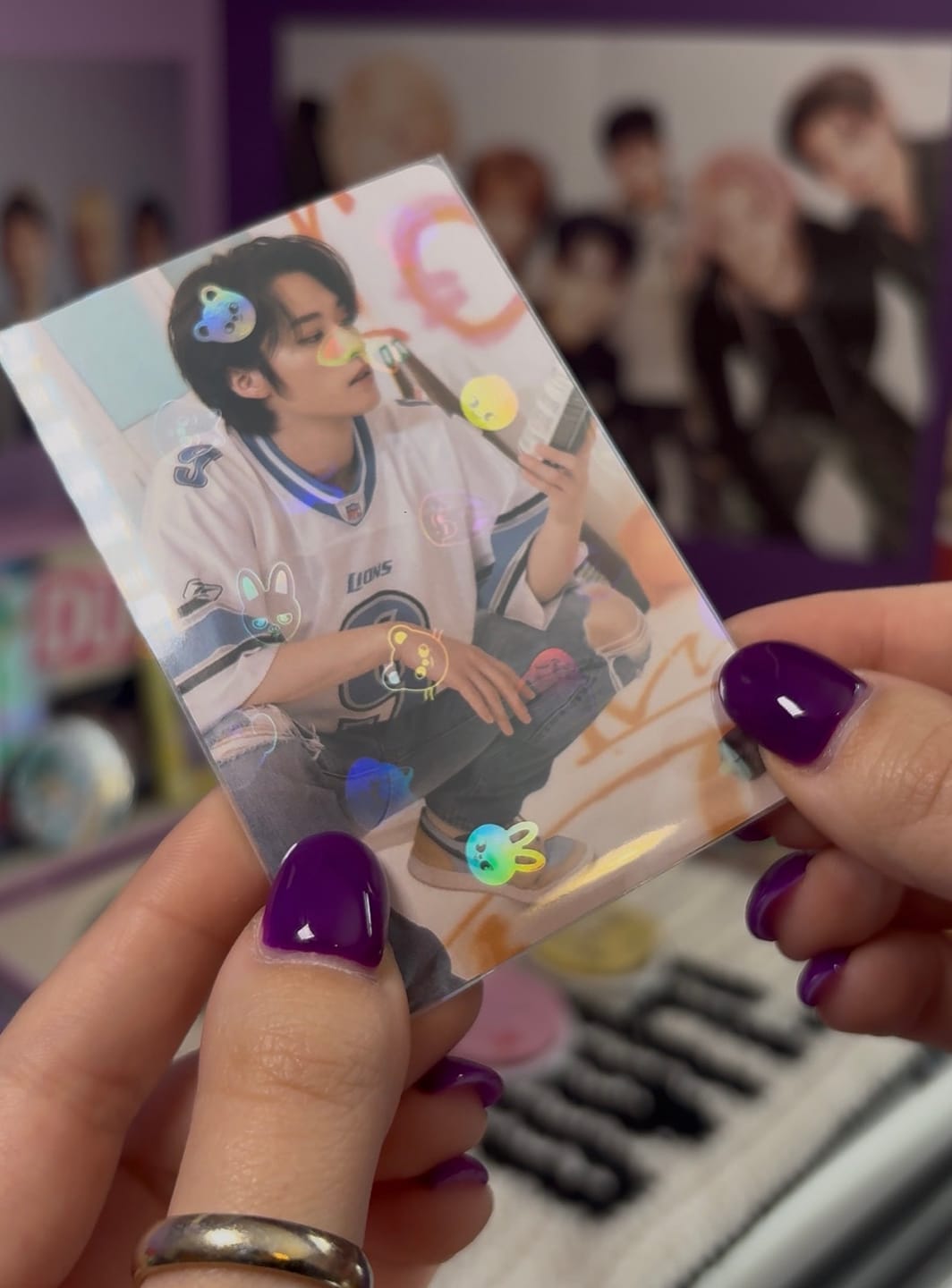 Customer photo review of PREMIUM HOLOGRAPHIC PHOTOCARD SLEEVES - SKZOO VERSION