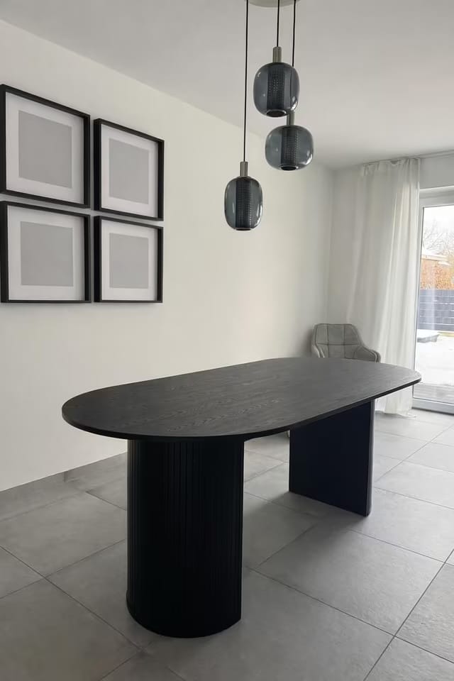 Customer photo review of Chelsea Ahşap Yemek Masası Siyah