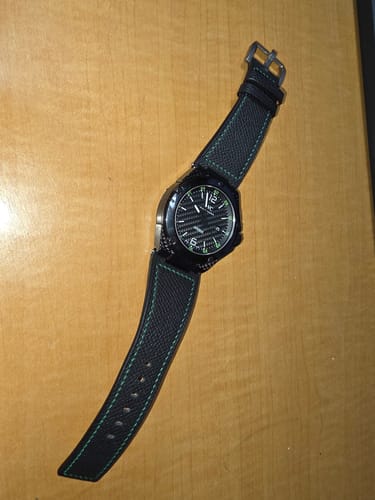 Customer photo review of カスタムノッチストラップ - センターノッチ