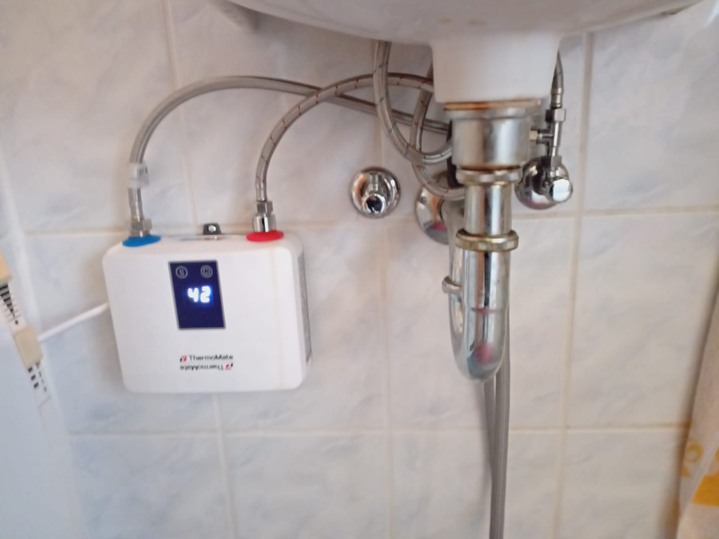 Customer photo review of Mini Tankloser elektrischer Durchlauferhitzer mit Stecker – 3,5 kW