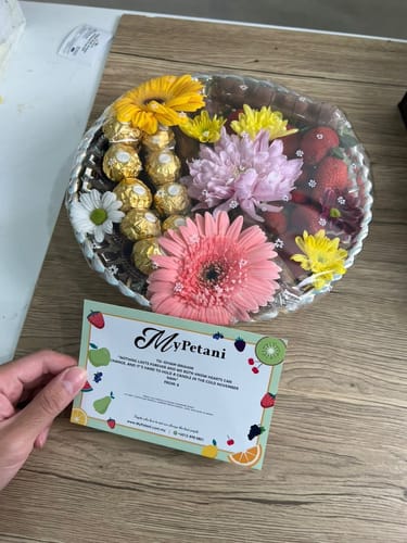 Customer photo review of Gua Tempurung Deluxe Strawberry Basket