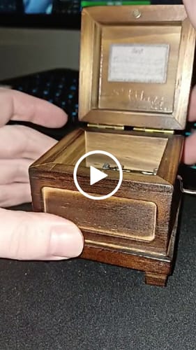 Customer video review of Phasmophobia Music Box