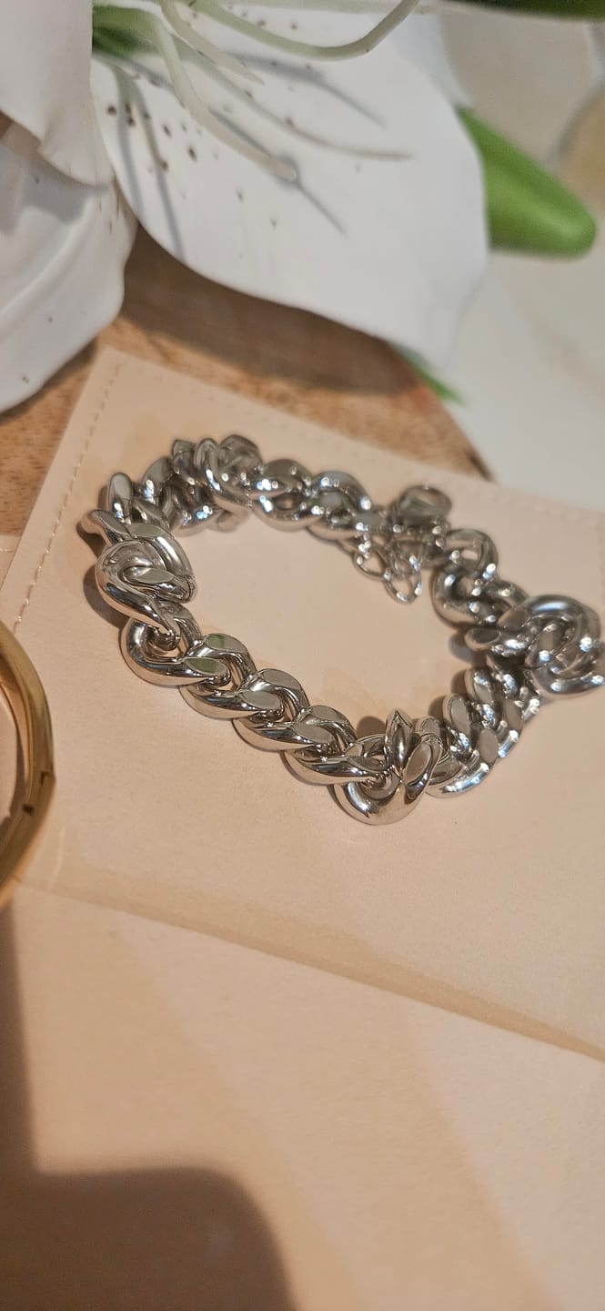 Customer photo review of Noble Link