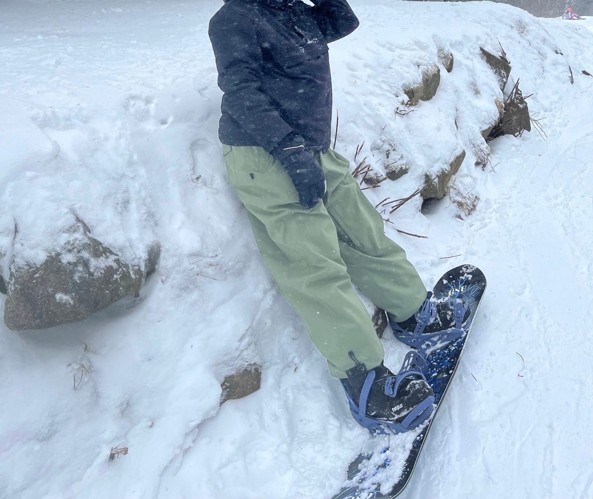 Customer photo review of Women's Khaki Baggy Drawstring Durable Snow Pants