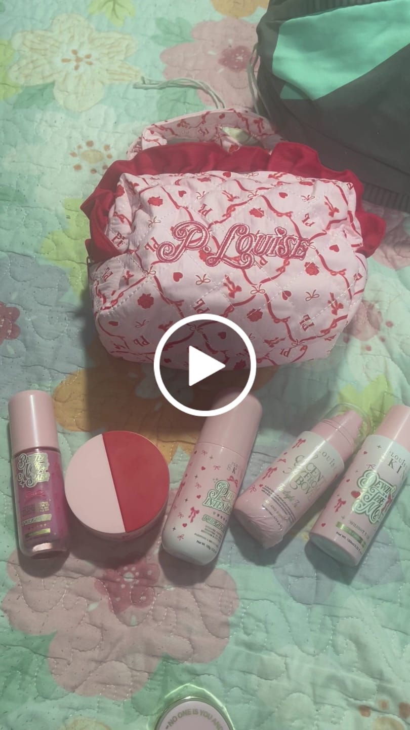 Recenzja wideo klienta dotycząca zestawu do pielęgnacji skóry P.Louise Valentines Bow i zestawu do pielęgnacji skóry P.Louise Valentines Bow Torba