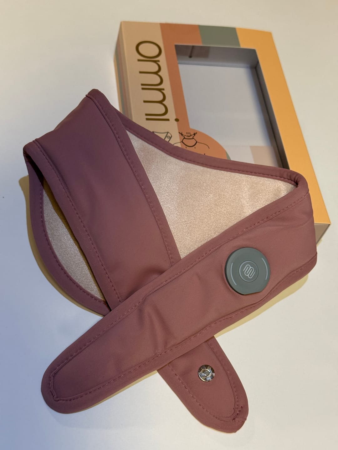 Customer photo review of CoziOmmi Rechargeable Neck Warmer 2.0   | Upgraded Graphene Neck Wrap | Shoulder Pain Relief | 2000mAh Battery | HK EMC certification