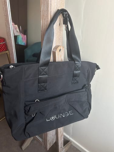 Reseña con foto de un cliente sobre Cartera De Hombro Notebook Urban