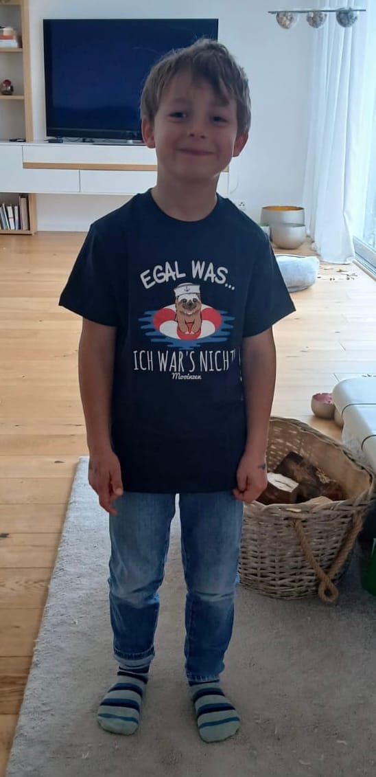 Customer photo review of Egal Was... Ich Wars Nicht! · Kinder Premium Signature Bio T-Shirt