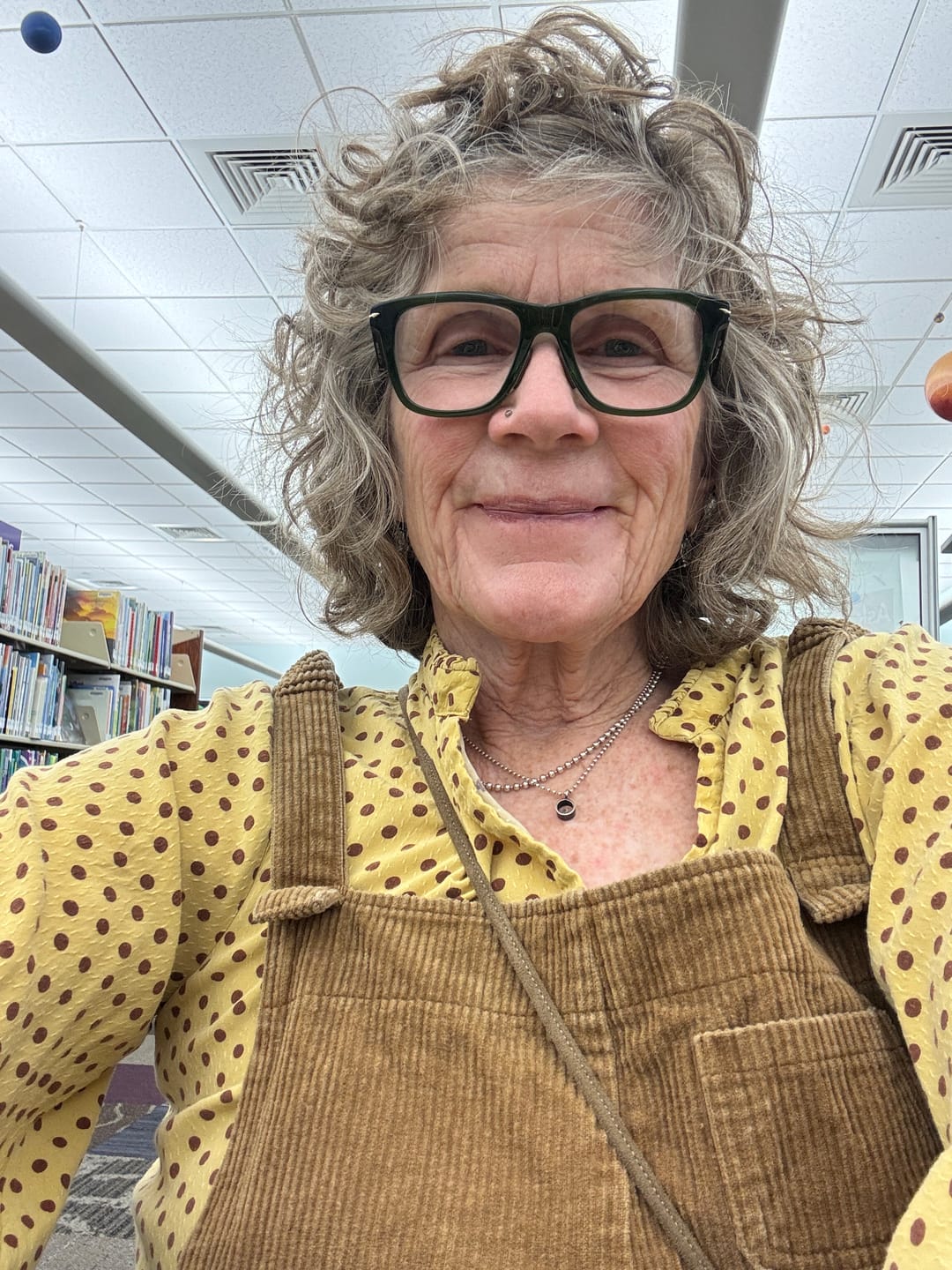Customer photo review of Plus Size Vintage Women Corduroy Loose Overall