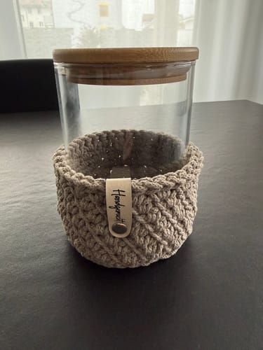 Customer photo review of Kunstleder Label "Einzelstück" für Häkelkörbe etc. - 90x15 mm - CS0025