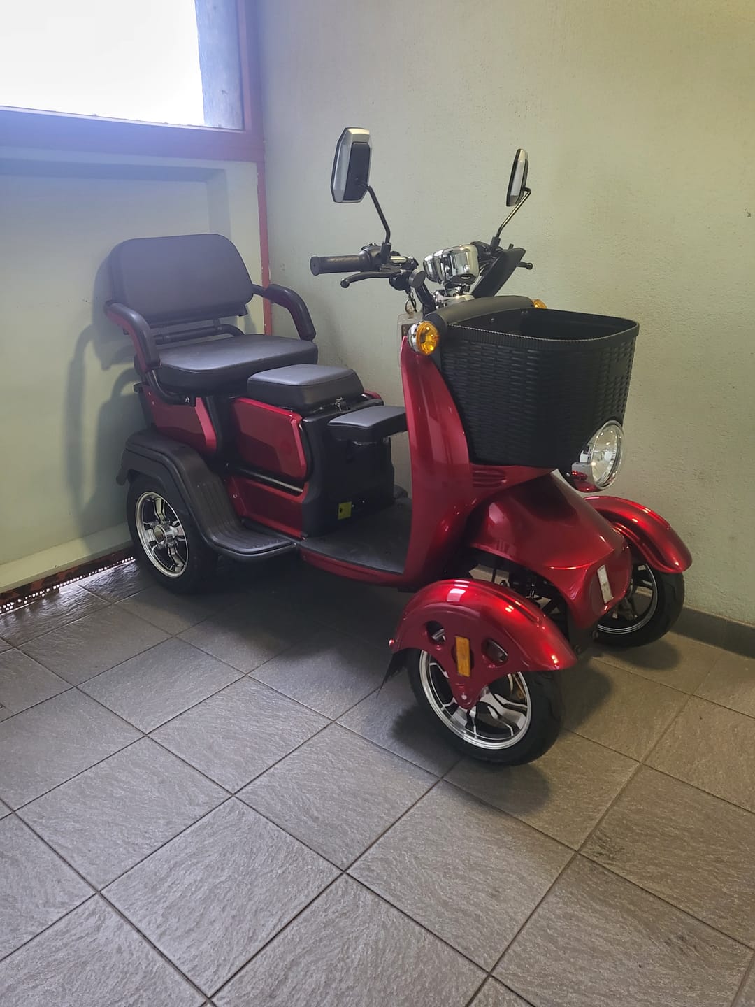 Customer photo review of 800W 48V 20Ah Electric Mobility Scooter – Powerful Ride