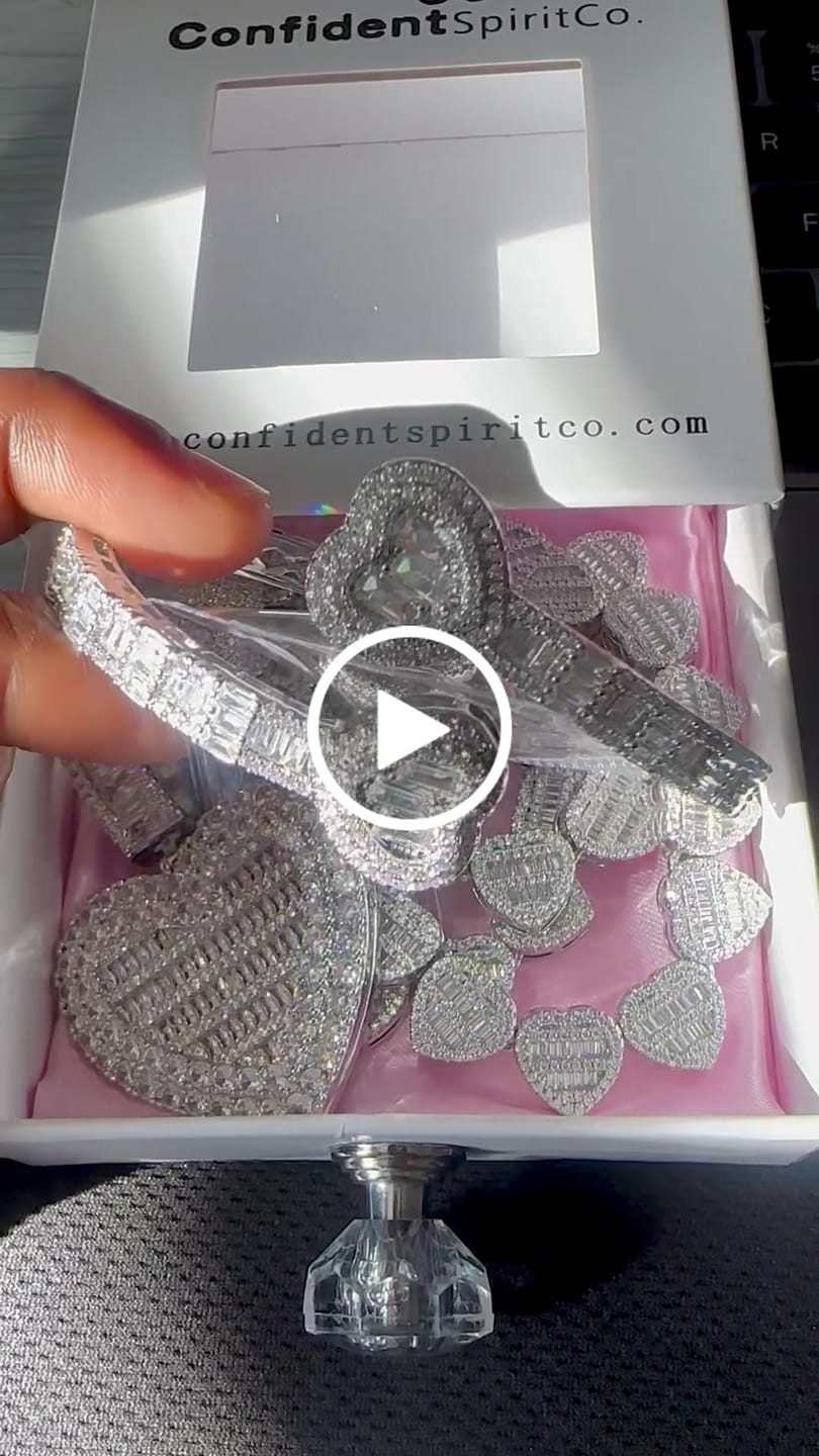 Customer video review of MILLIONAIRE NECKLACE SET