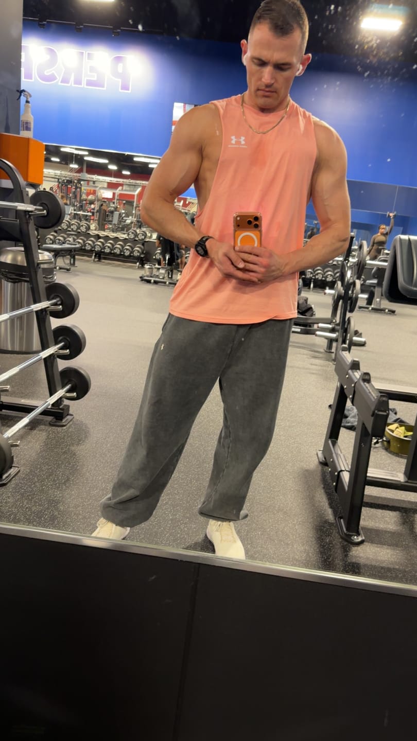 Customer photo review of 2069 - Elevated Essentials - Baggy Joggers