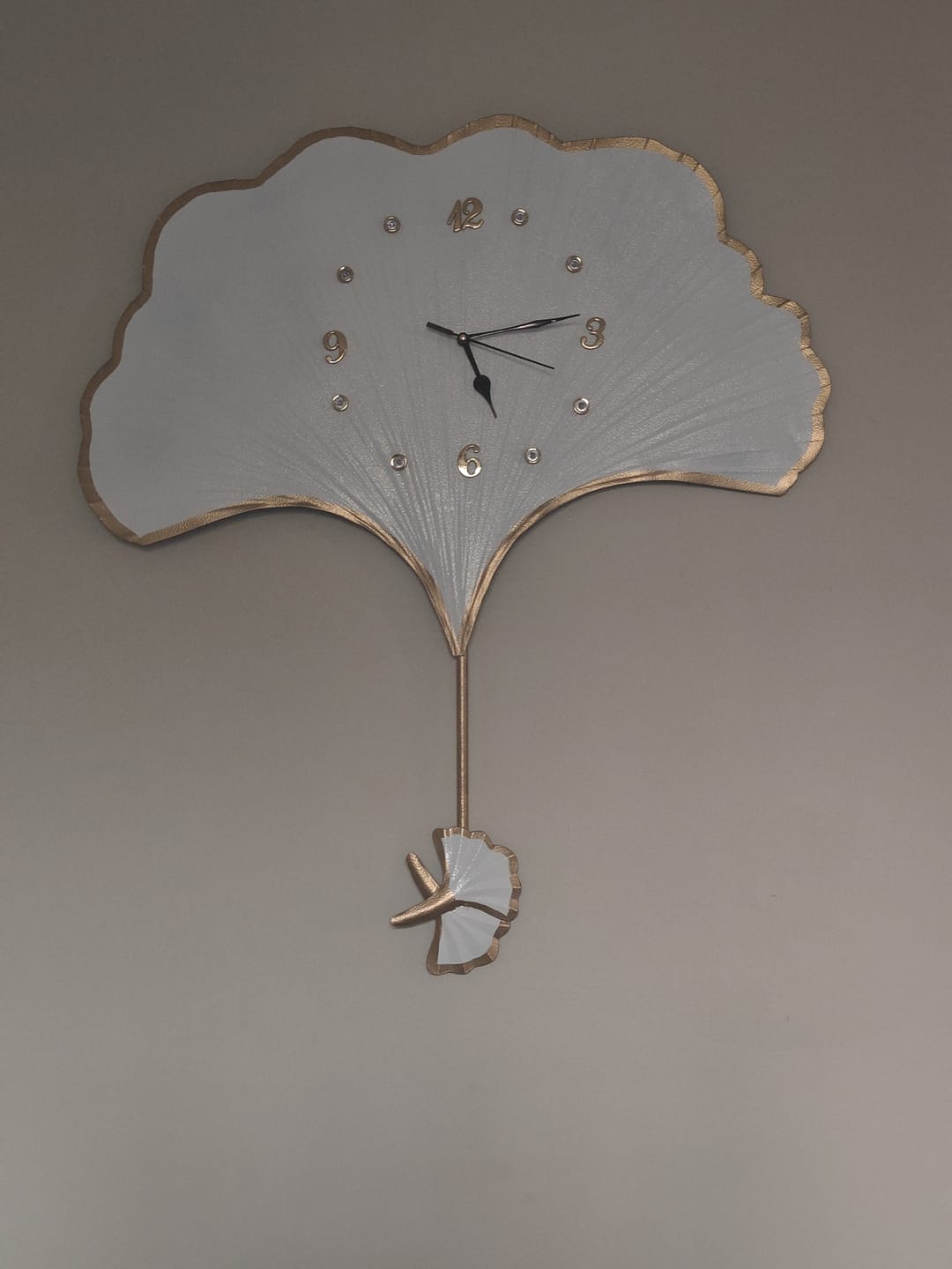 Customer photo review of LIFETIME GINKGO LEAF Wall Clock in WHITE (26.5 x 30 Inches)