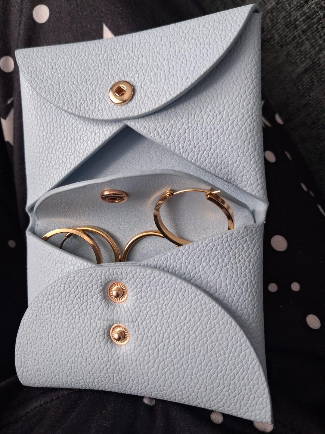 Customer photo review of The Everyday Pouch