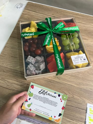 Customer photo review of Sipadan Fruit Platter (L)
