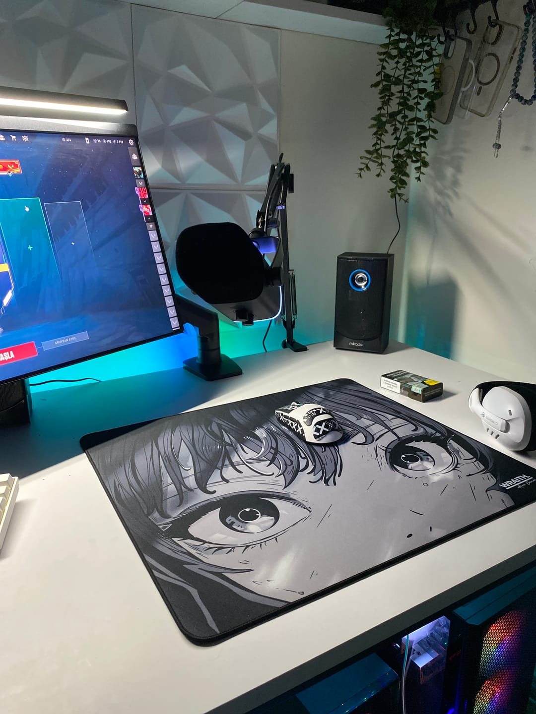 Customer photo review of Wraith Ace Series [Glimpse] Limited Edition Poron Mousepad