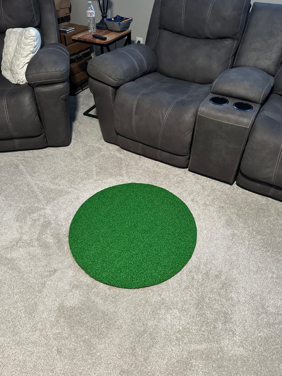 Customer photo review of Golf Grass Standing Mat