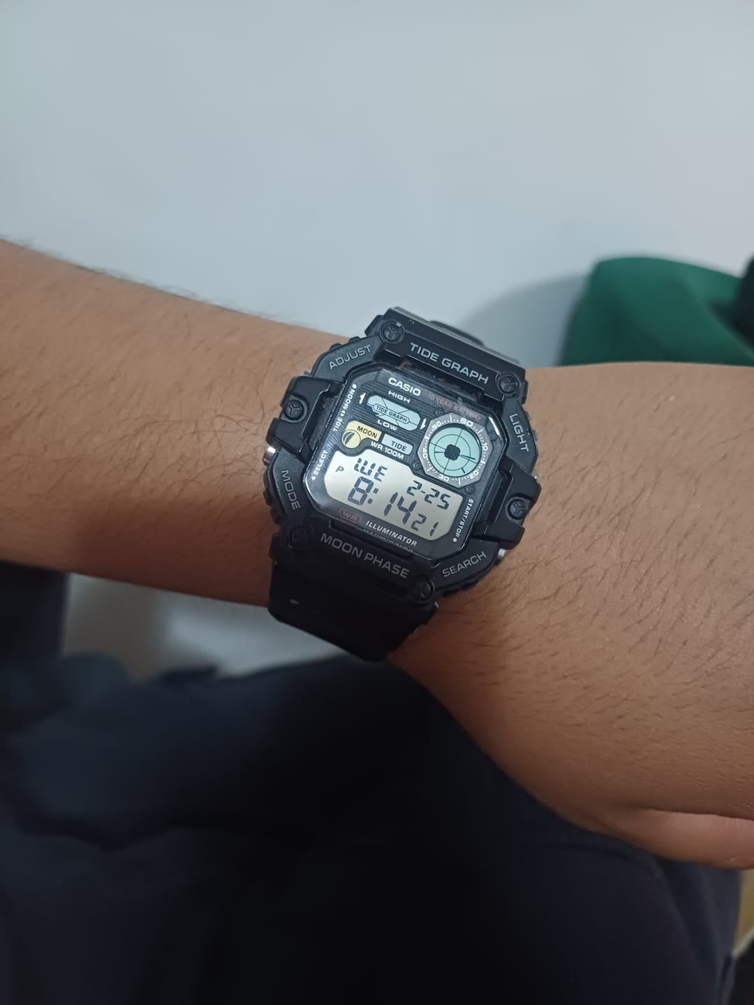 Customer photo review of Reloj Casio Vintage WS-1700H-1AV Tide Graph Moonphase