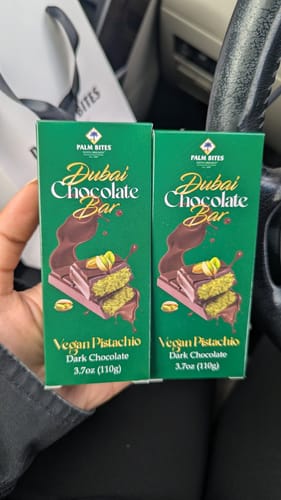 Customer photo review of Vegan Pistachio Dubai Chocolate Bar
