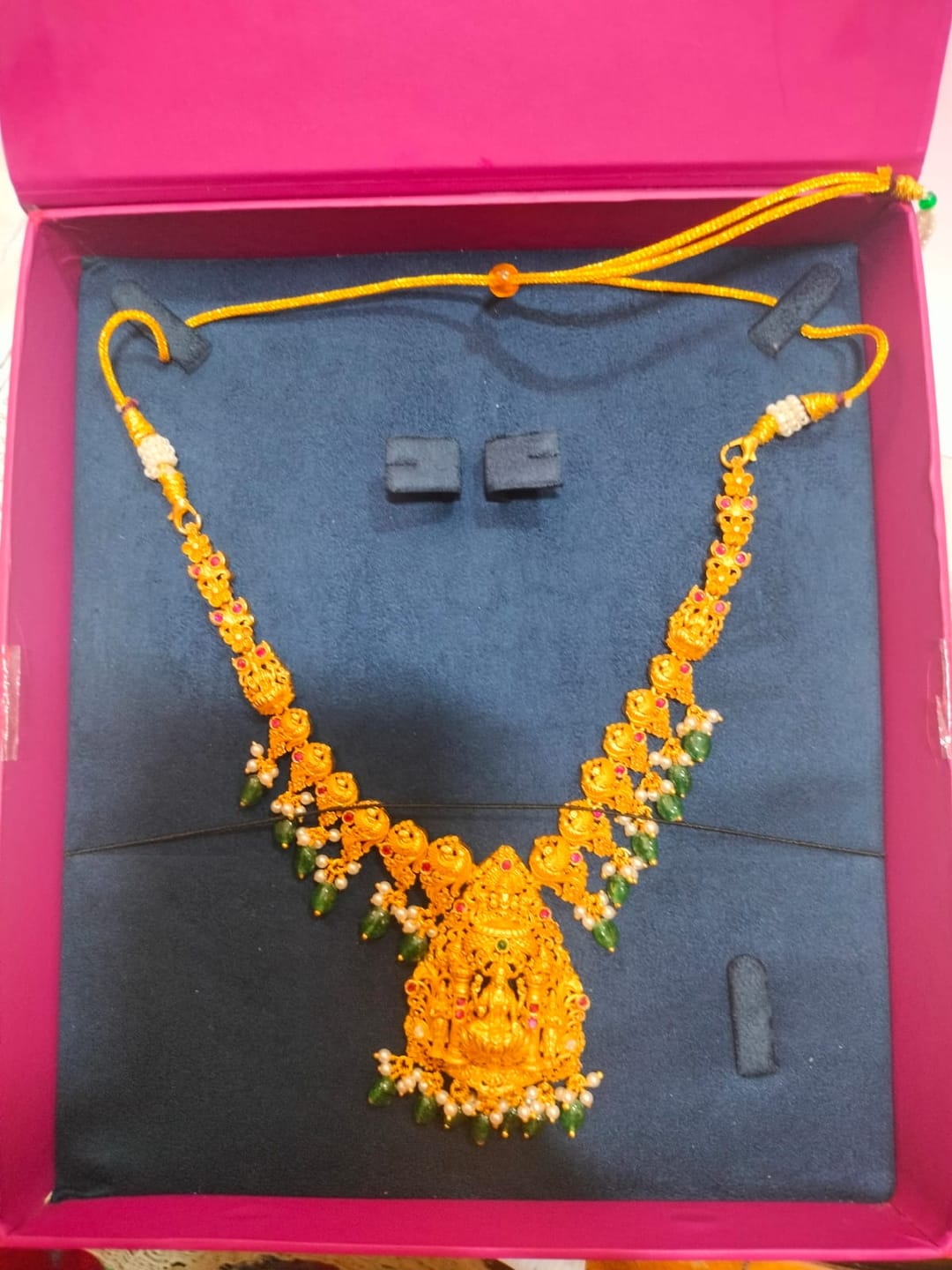 Customer photo review of 925 Sterling Silver Heritage Lakshmi Manga Kasu Green Drop Necklace for women
