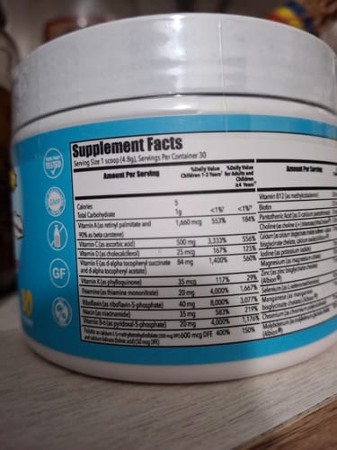 Customer's close-up view of the Supplement Facts label on the Simple Spectrum Nutritional Support Supplement container.