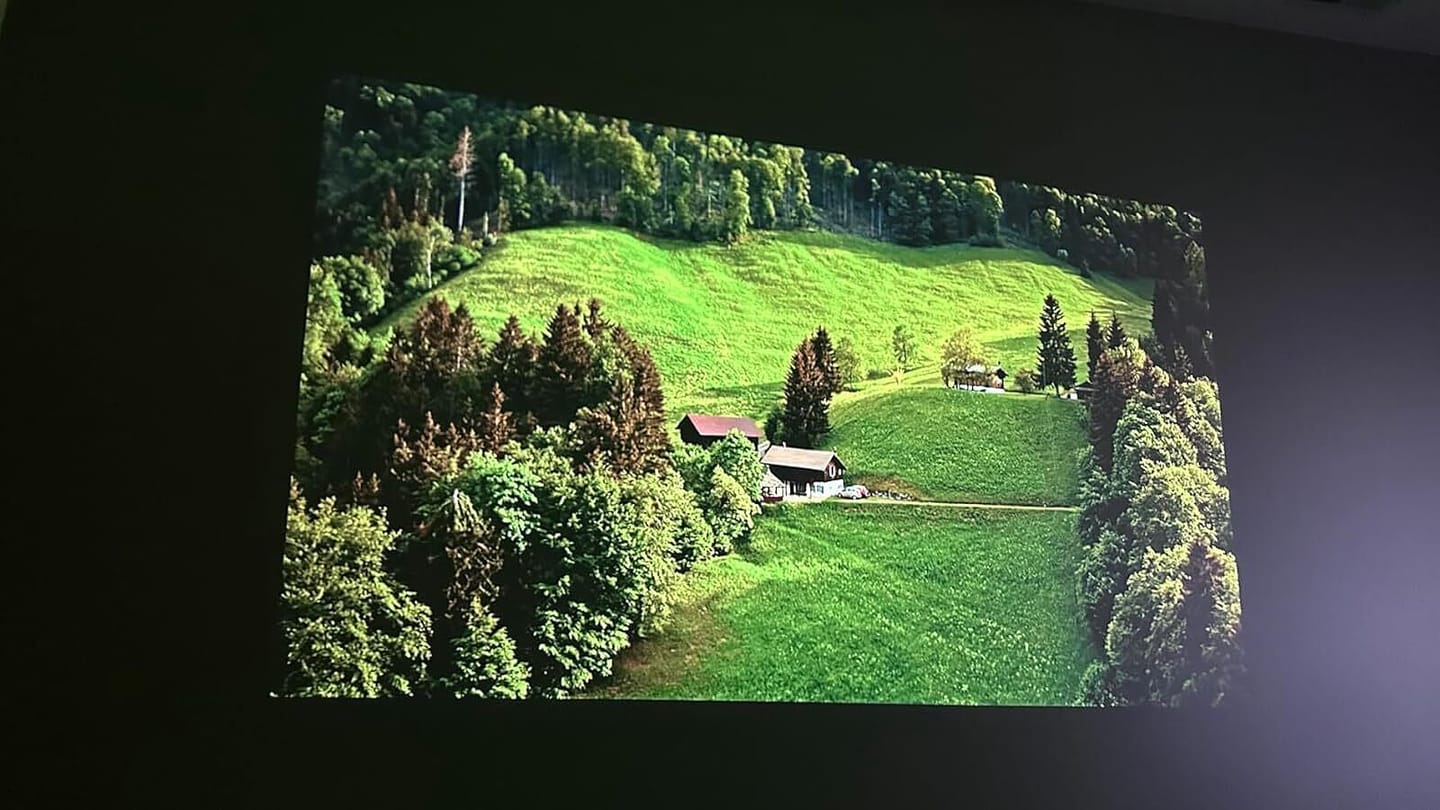 Customer photo review of Zoomly® Pro Max Smart Projector