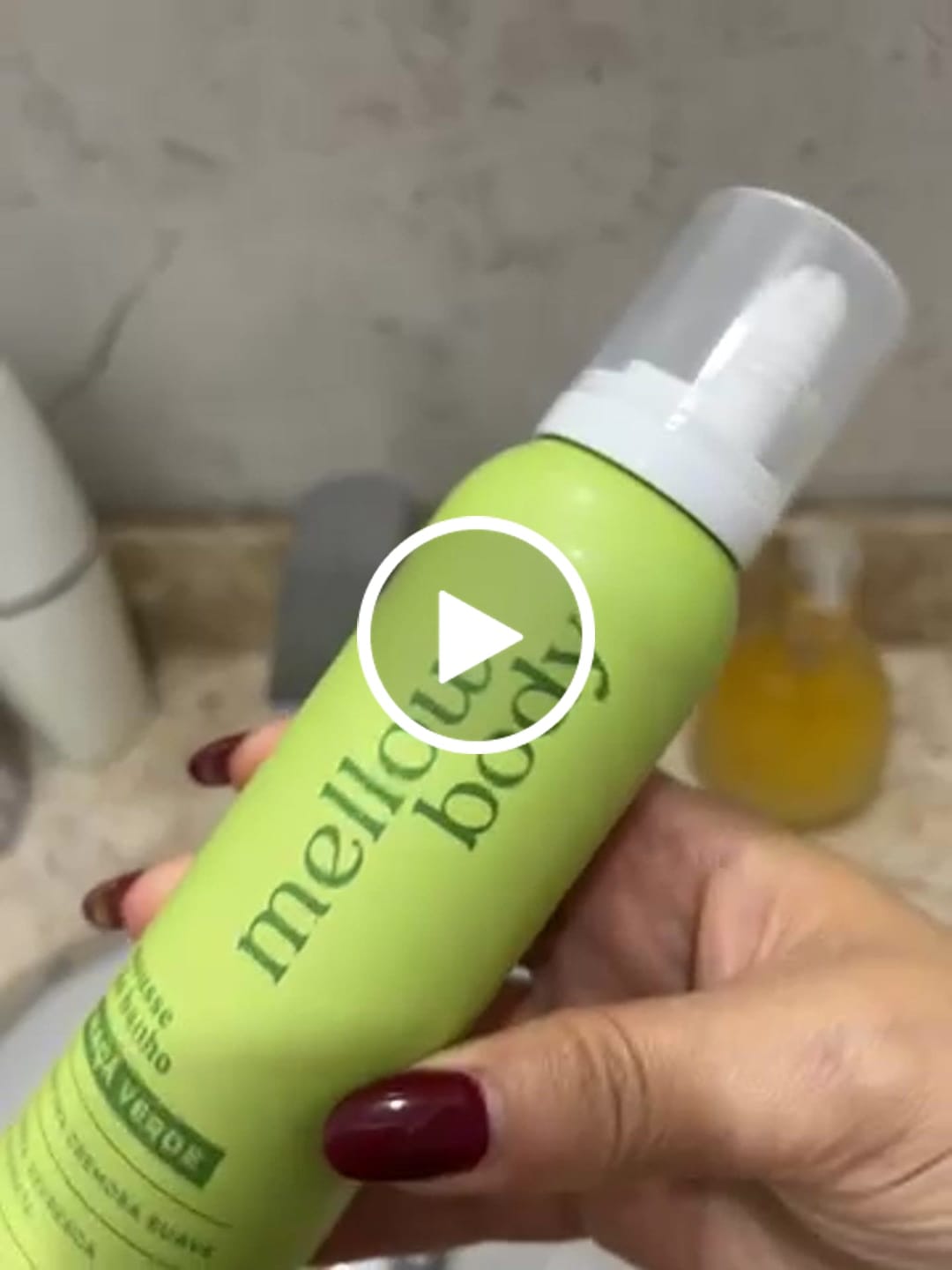 Customer video review of Mellow Mousse Maçã Verde