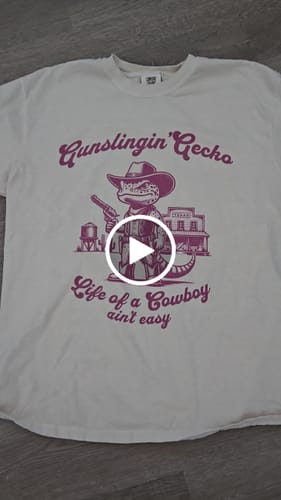 Customer video review of Gunslingin' Gecko T-Shirt