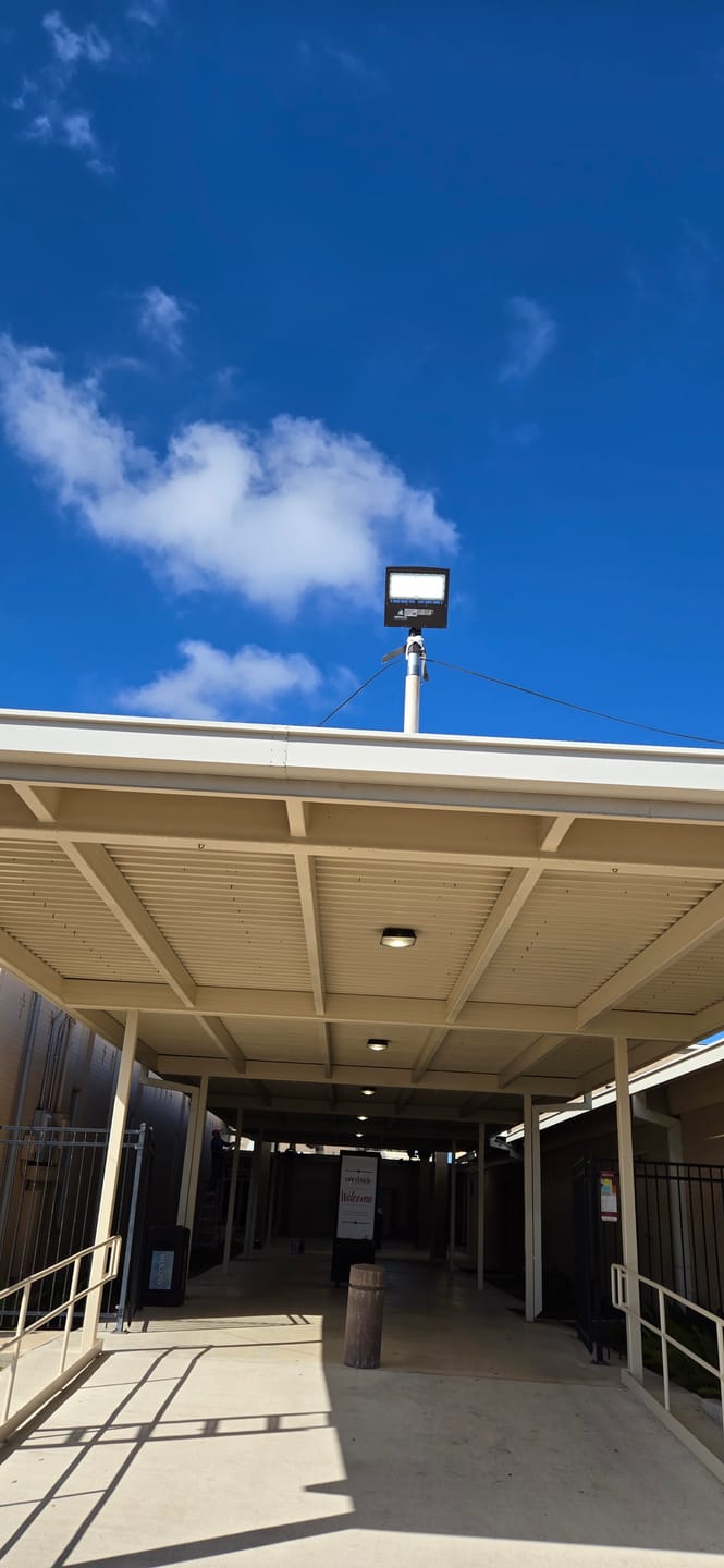 Customer photo review of LED Street Light - 100W - 163 LM/W - 16,300 Lumens - Shorting Cap - Slip Fitter Mount - AL4 Series - UL+DLC 5.1 Premium