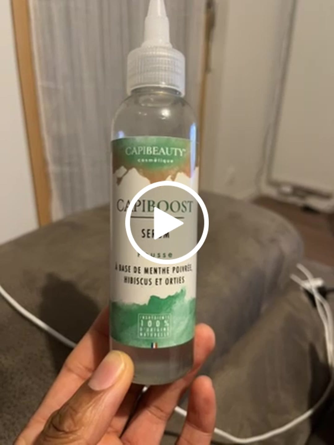 Customer video review of Sérum Capiboost Hibiscus & Orties 150ml pour la pousse des cheveux bouclés frisés crépus