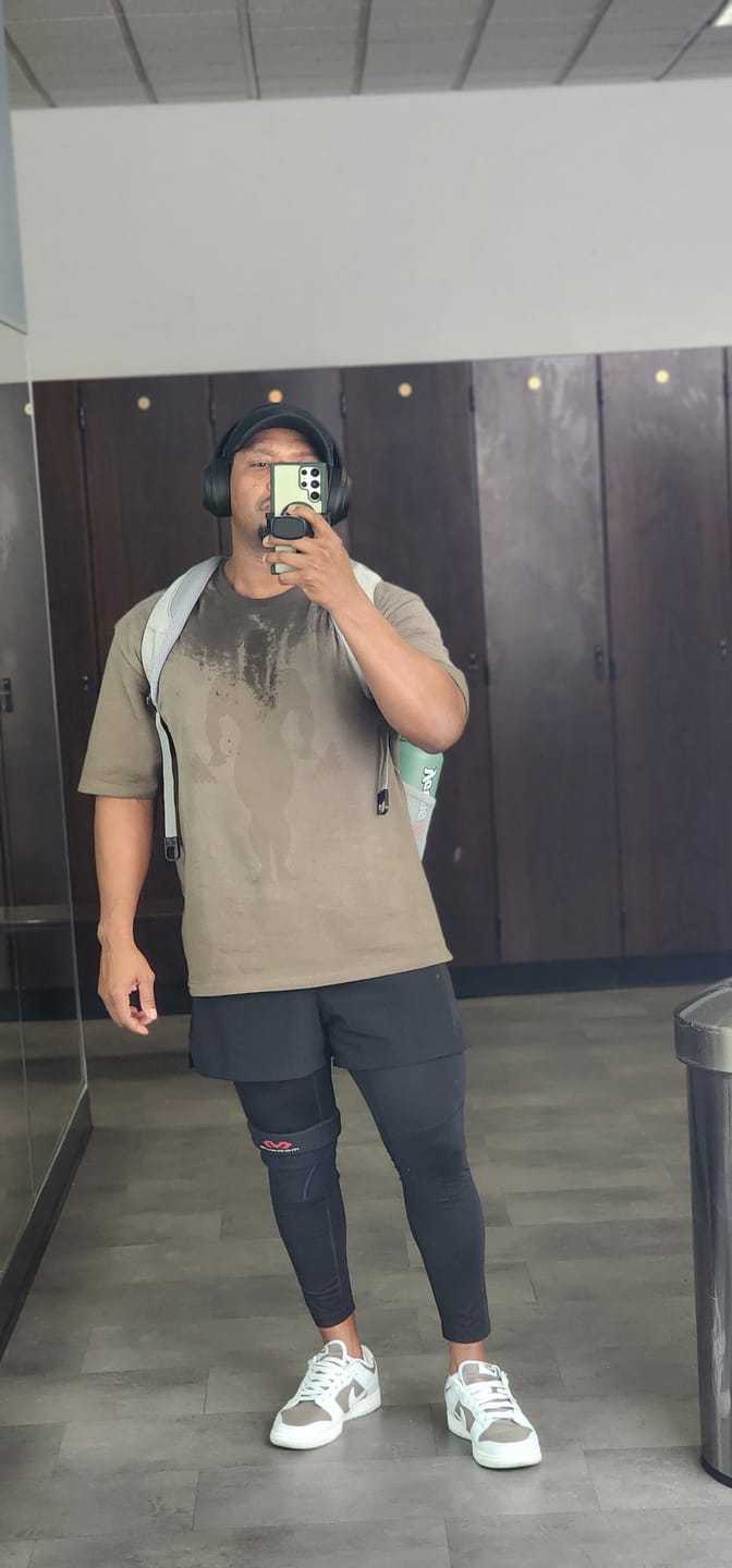 Customer photo review of 4285 - Gold's Iron Legacy Shadow Tees