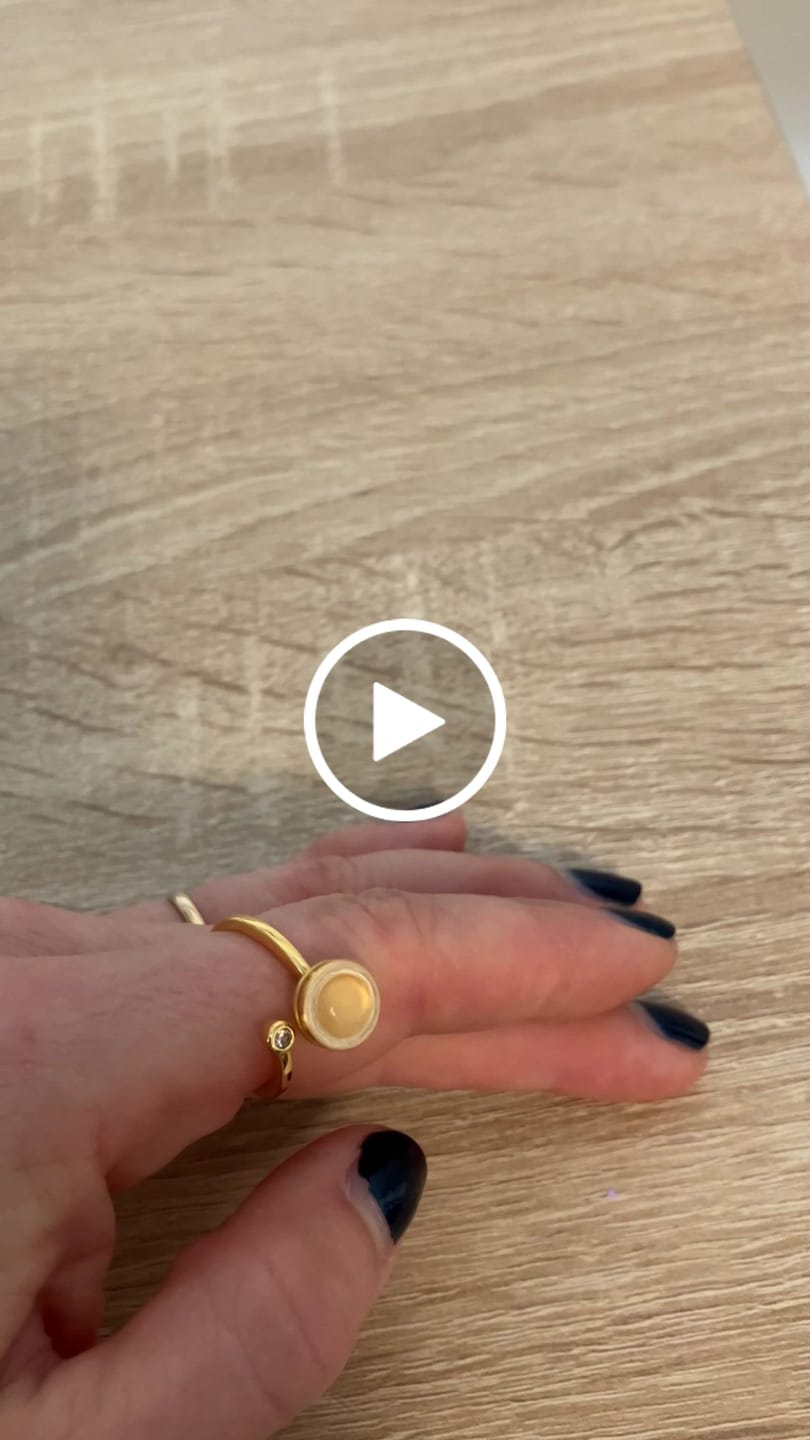 Customer video review of Moonstone Meditation Ring
