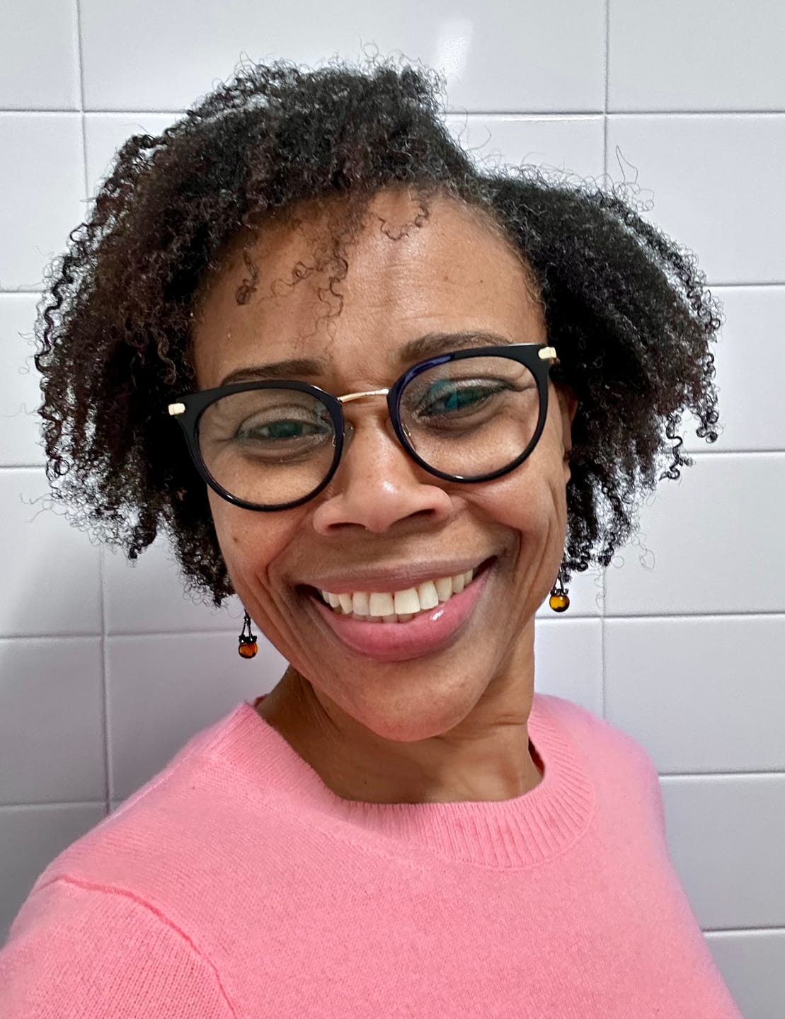 Customer photo review of Wash and Go Flaxseed Gel with Soothing Botanicals for Fluffy, Frizz-Free, and Lightly Defined Curls | Light Hold + Fragrance-Free