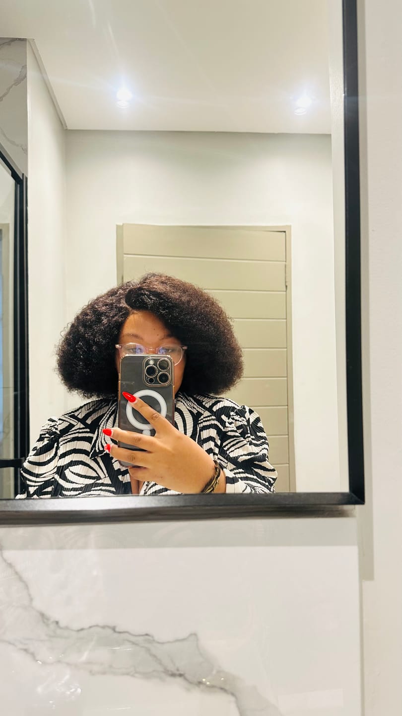 Customer photo review of Afro Kinky Curly Glueless With 5 X 5 Closure 14 Inch Wig