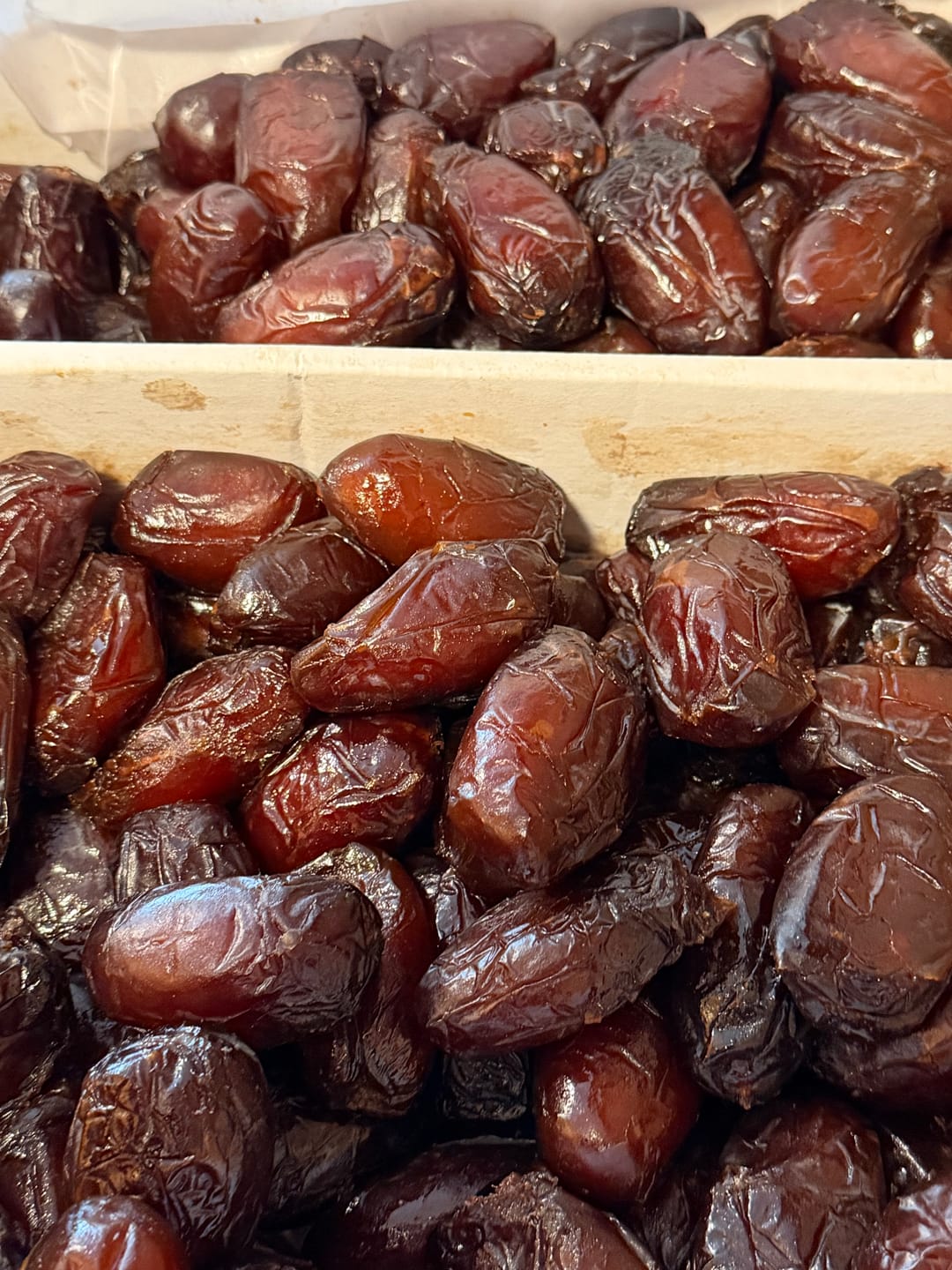 Customer photo review of Organic Rutab Medjool Dates Box