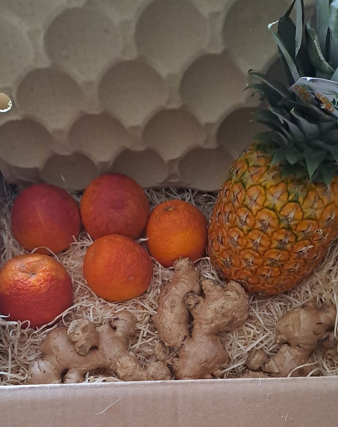 Customer photo review of Ananas Flugware reifgeerntet (stk. ca 1,5kg!) Aktionspreis %