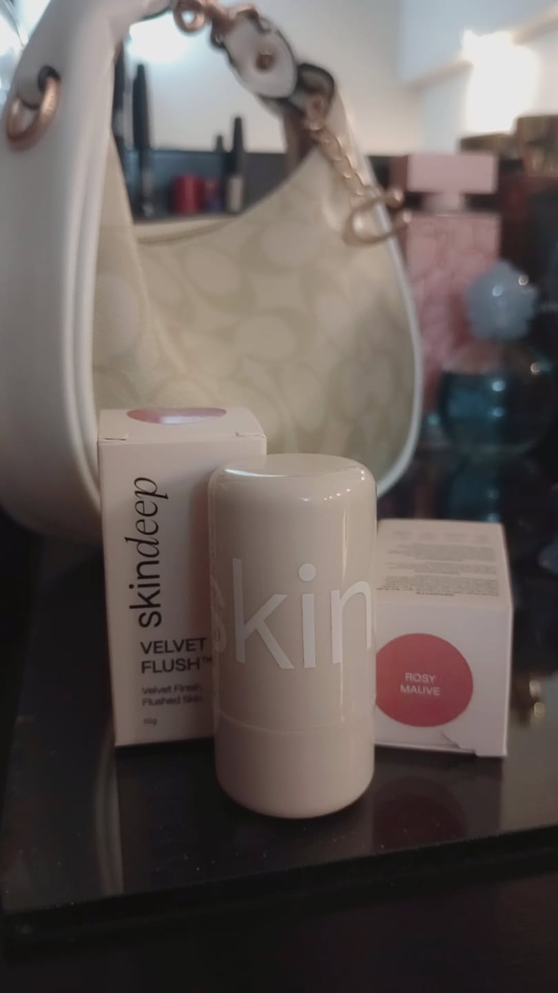 Customer photo review of VELVET FLUSH - Lip+Cheek Blush