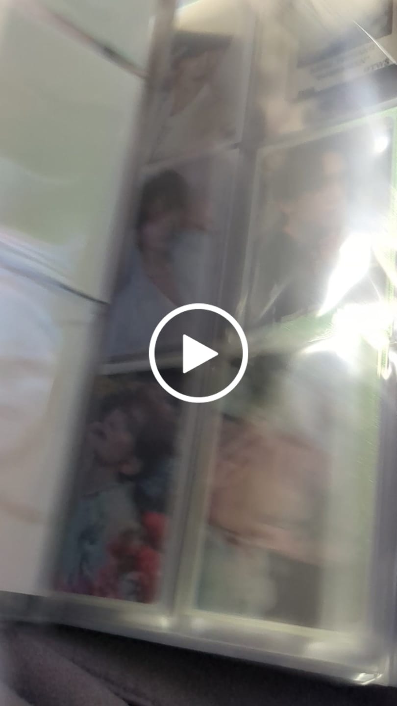 Customer video review of PREMIUM IRIDESCENT PHOTOCARD SLEEVES - OPAL