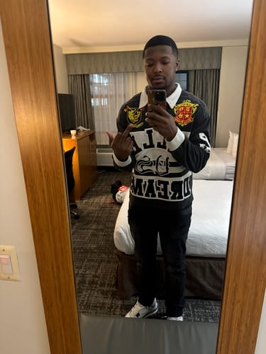 Customer photo review of Vale Forever Dreams Rugby L/S Tee Black