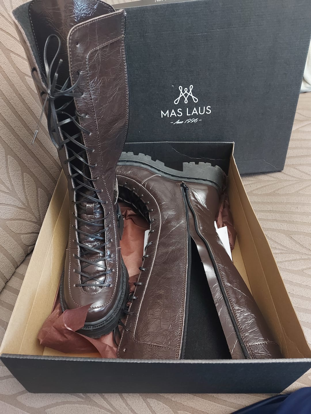 Customer photo review of "Americano Boots, Brown"