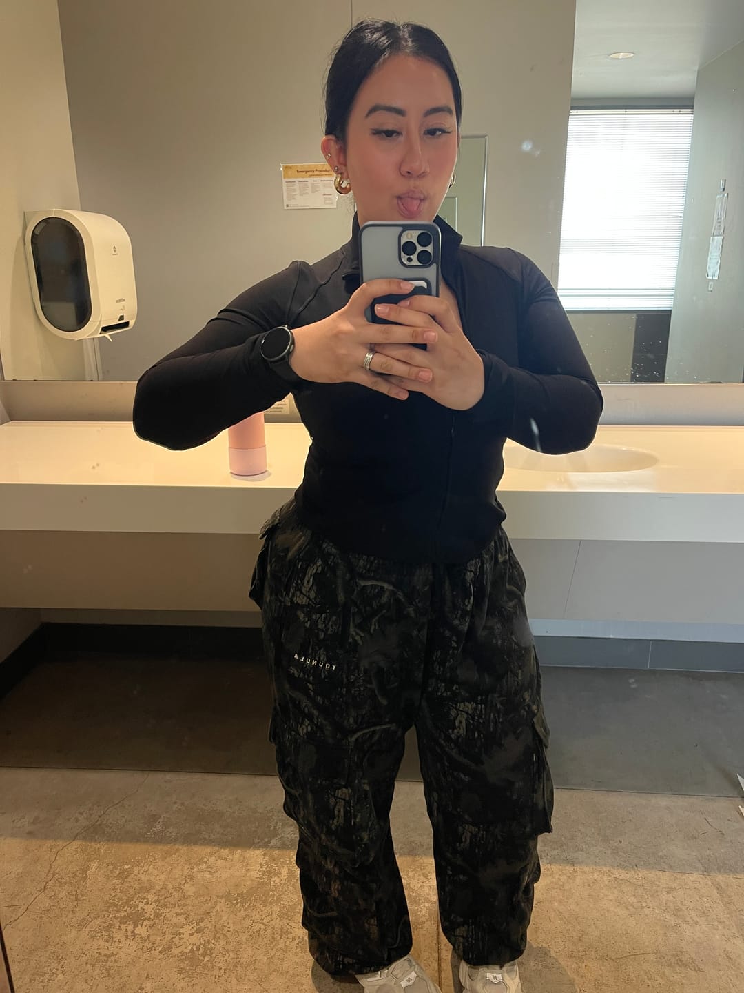Customer photo review of W251 Hunting Season Cargo Joggers