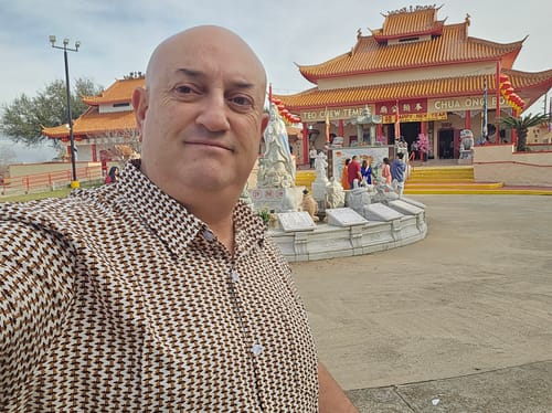 Customer photo review of Men's Casual Holiday Short Sleeve Khaki Button Up Shirt