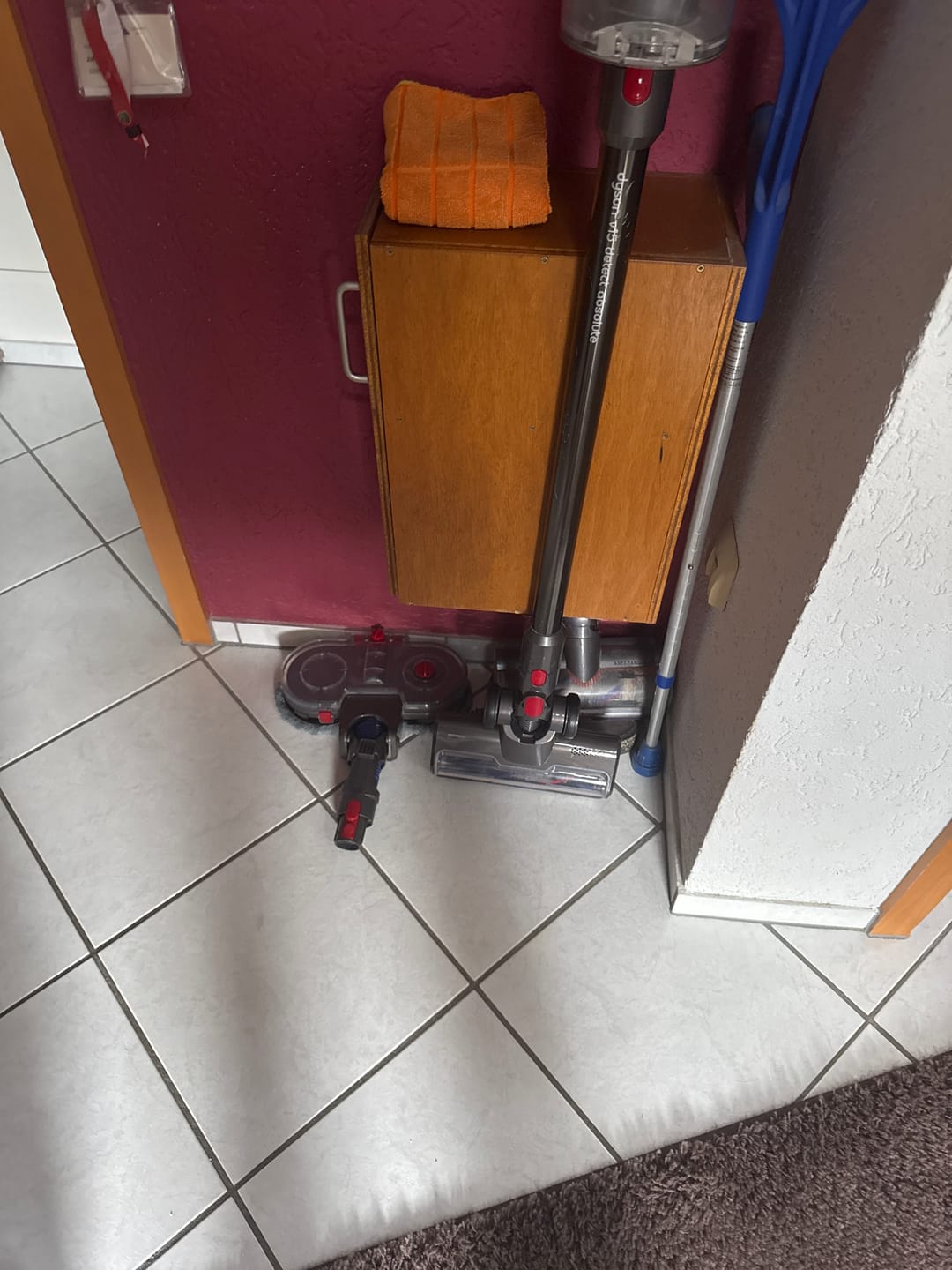 Customer photo review of Elektrischer Wischaufsatz passend für Dyson (inkl. 6 Wischpads)